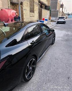 هیوندای ئەلەنترا